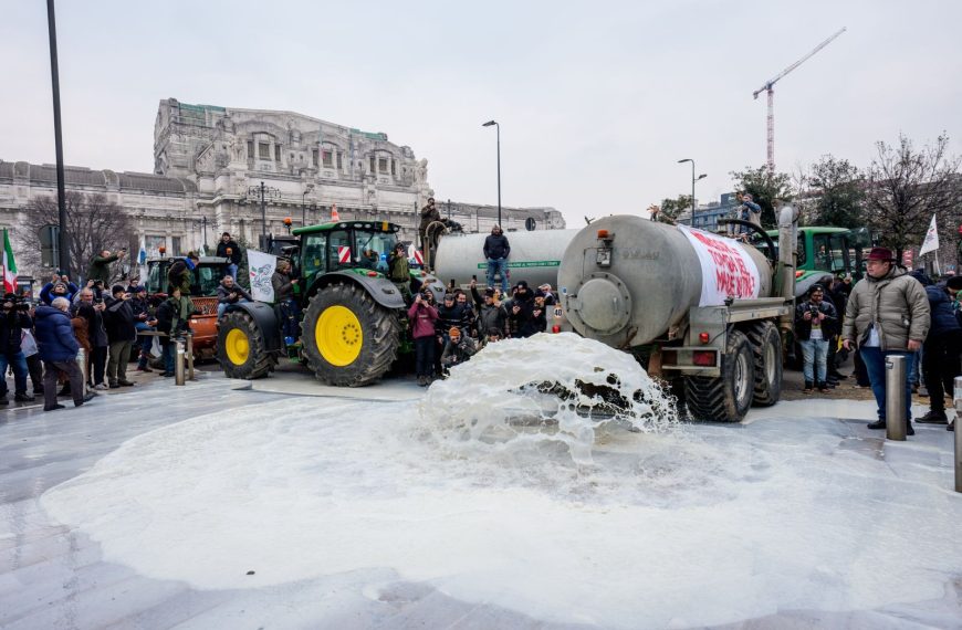 16.1.26. Presidi a Parma e Vittoria. Conferenza stampa di annuncio della manifestazione a Roma